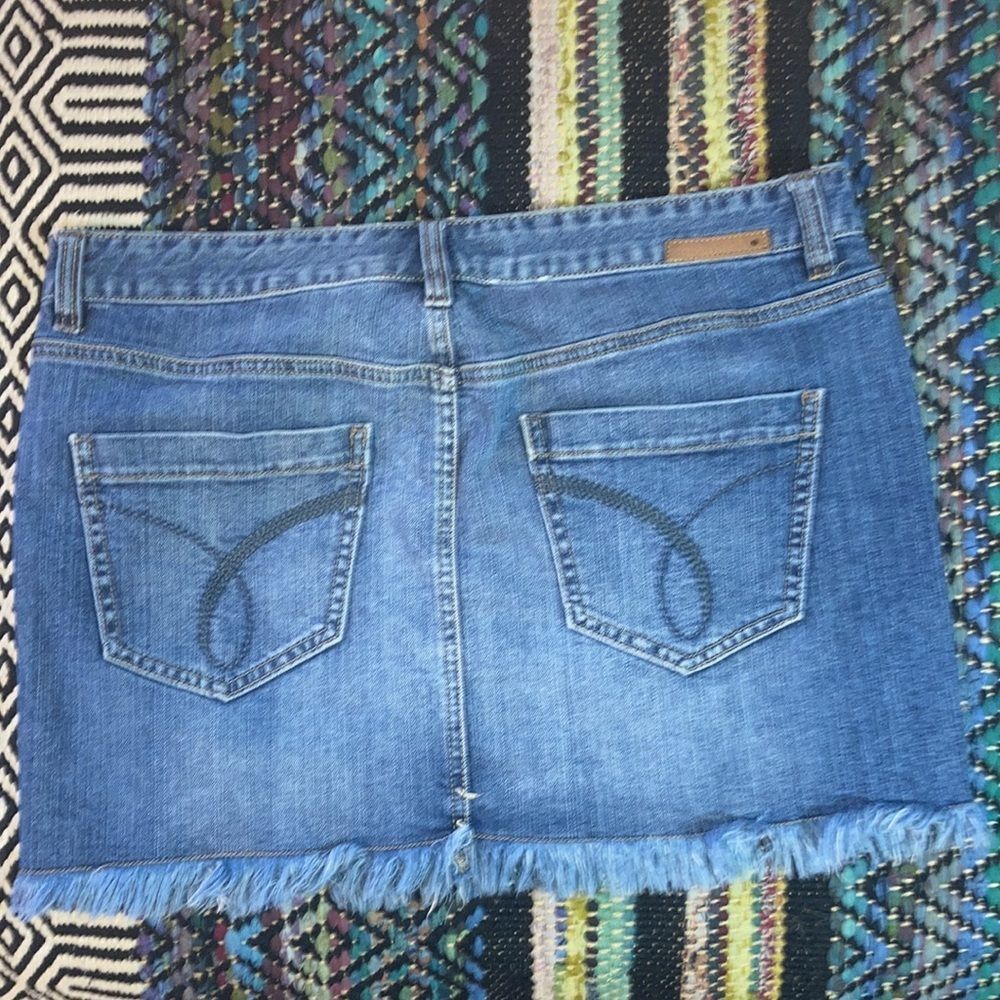 Calvin Klein Denim Skirt size 8 - Picture 4 of 13